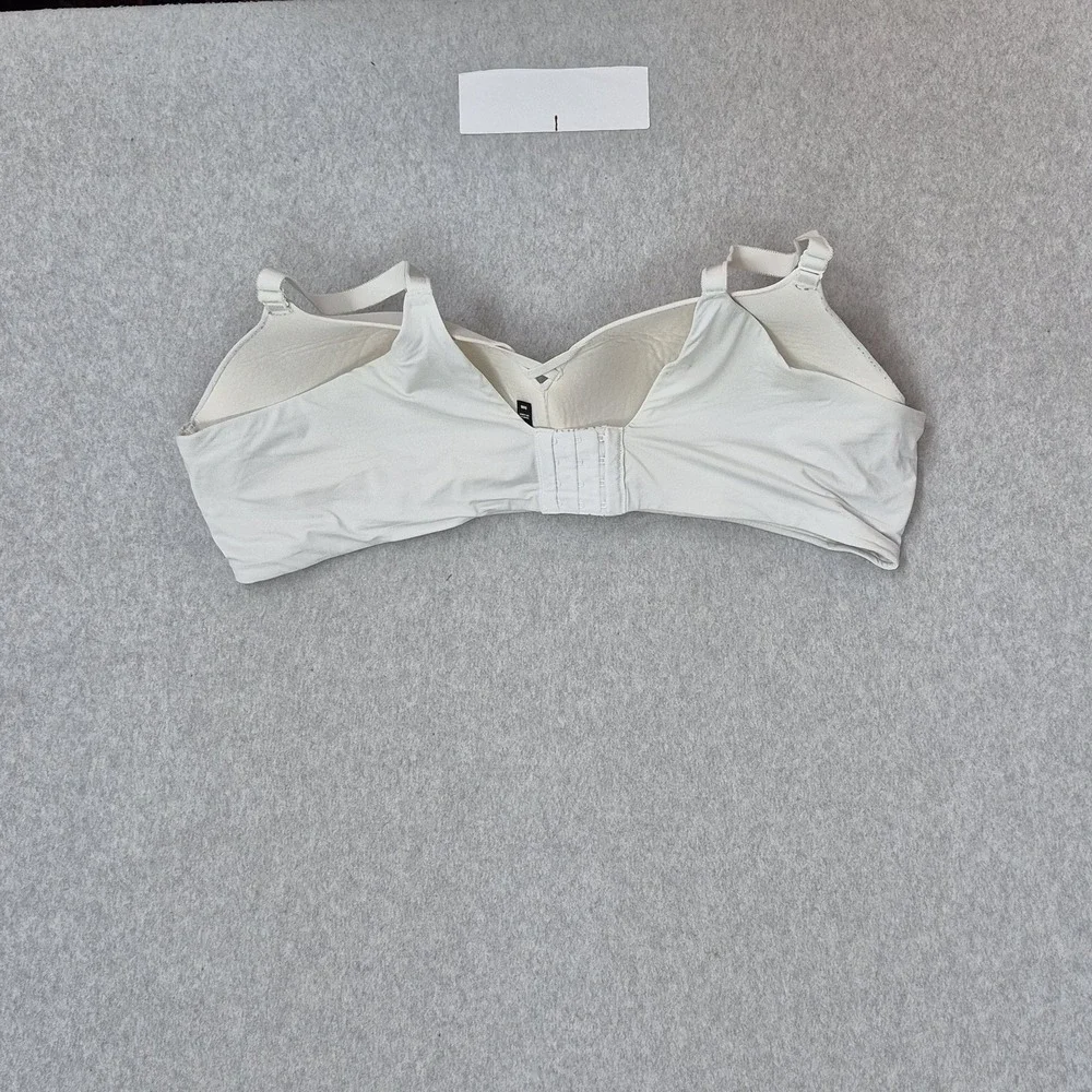 Torrid Women Bra 50B White T Shirt Wireless Strap Adjustable READ
